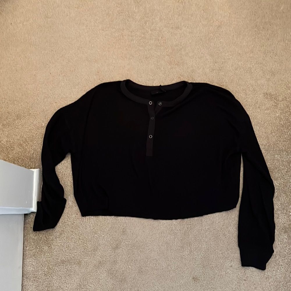 New Urban Outfitters Large Black Thermal